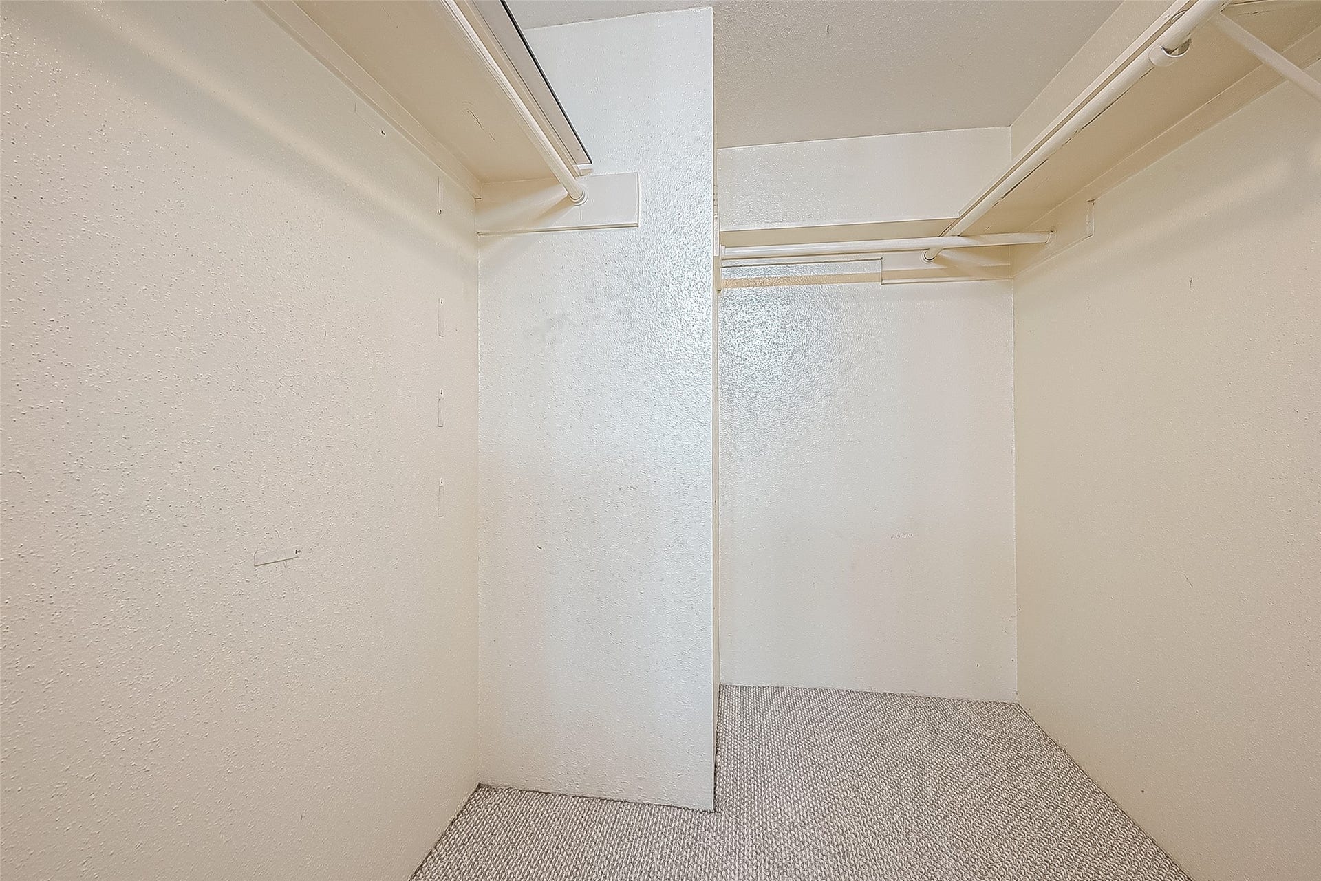 2750 Holly Hall Street, #1707, Houston, TX 77054 2750 Holly Hall Street, #1707, Houston, TX 77054