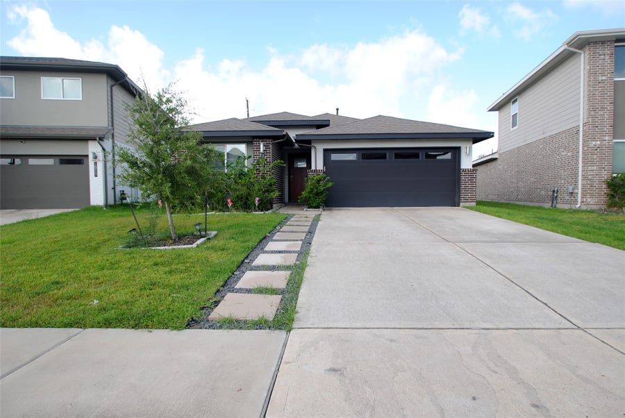 Property photo for 7634 Ramsgate Cliff Lane, Richmond, TX