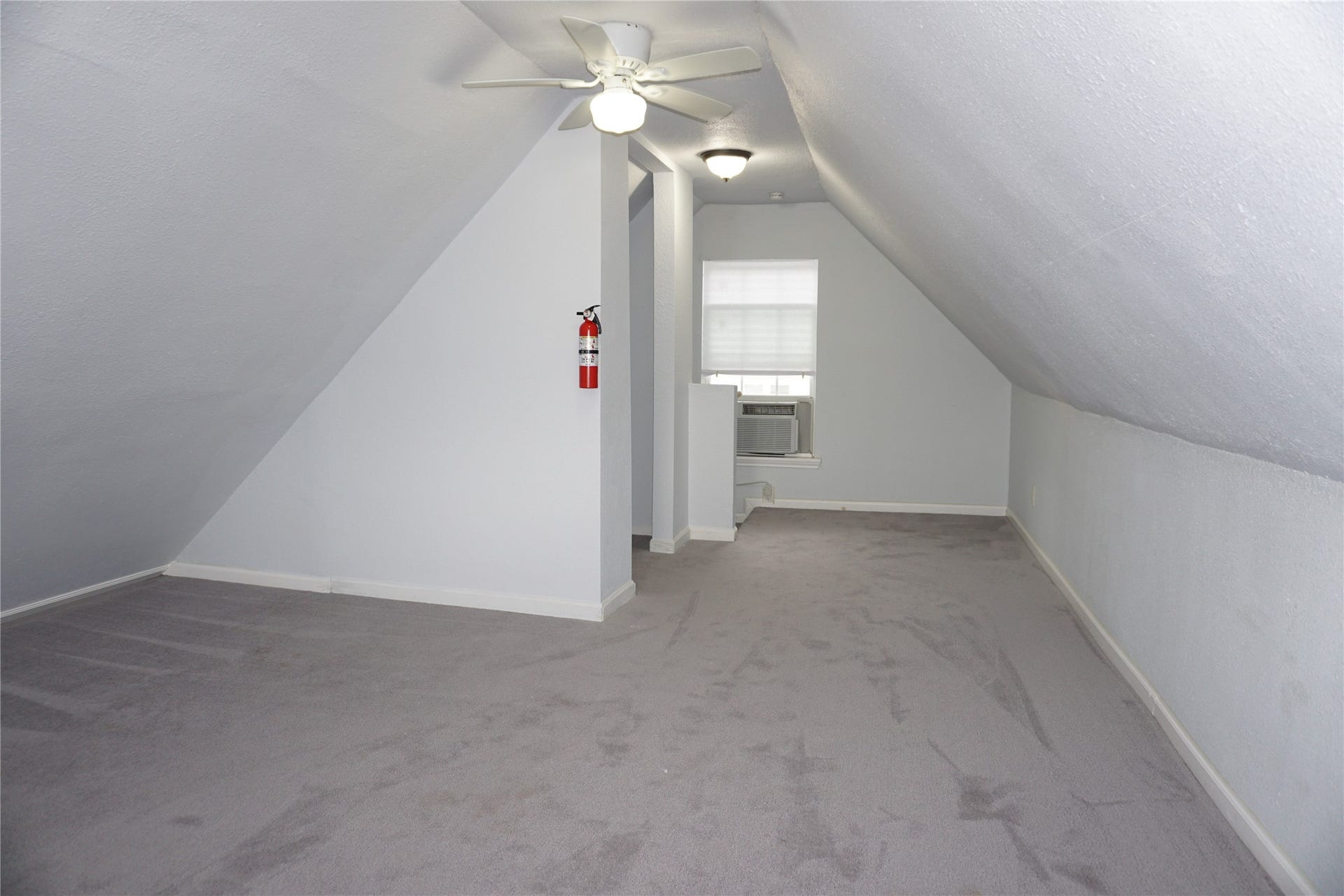 12032 CANAL, Willis, TX 77318
