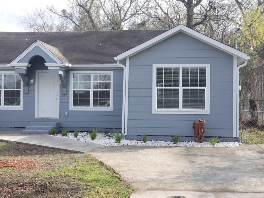 Property photo for 951 Reverend BJ Lewis Drive E, Houston, TX