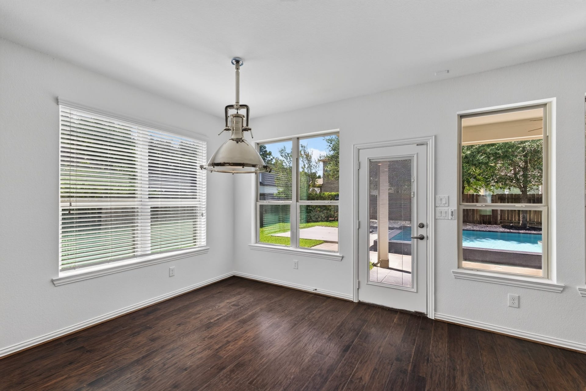 63 W Deer River Circle, The Woodlands, TX 77389 63 W Deer River Circle, The Woodlands, TX 77389