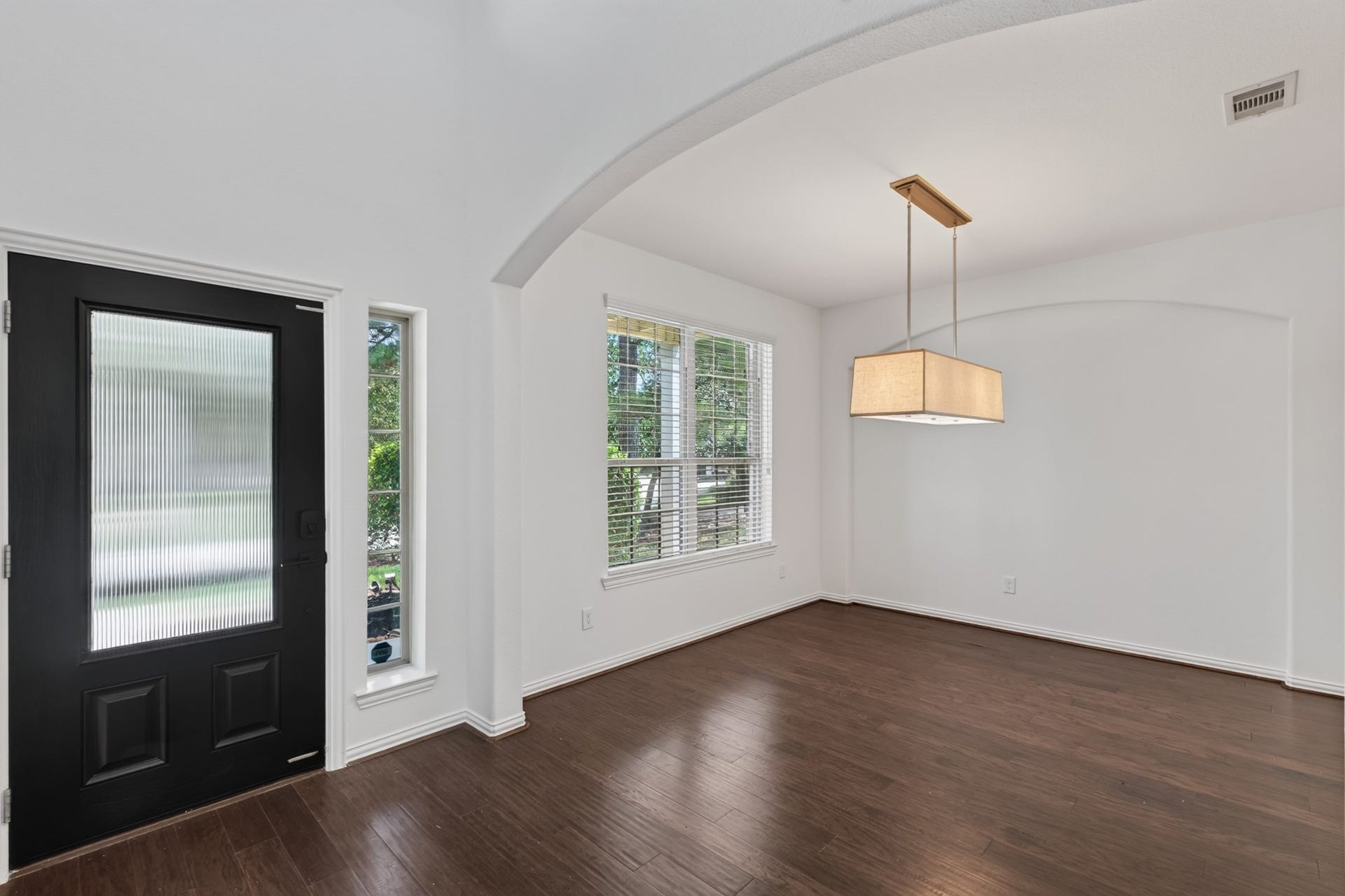 63 W Deer River Circle, The Woodlands, TX 77389 63 W Deer River Circle, The Woodlands, TX 77389