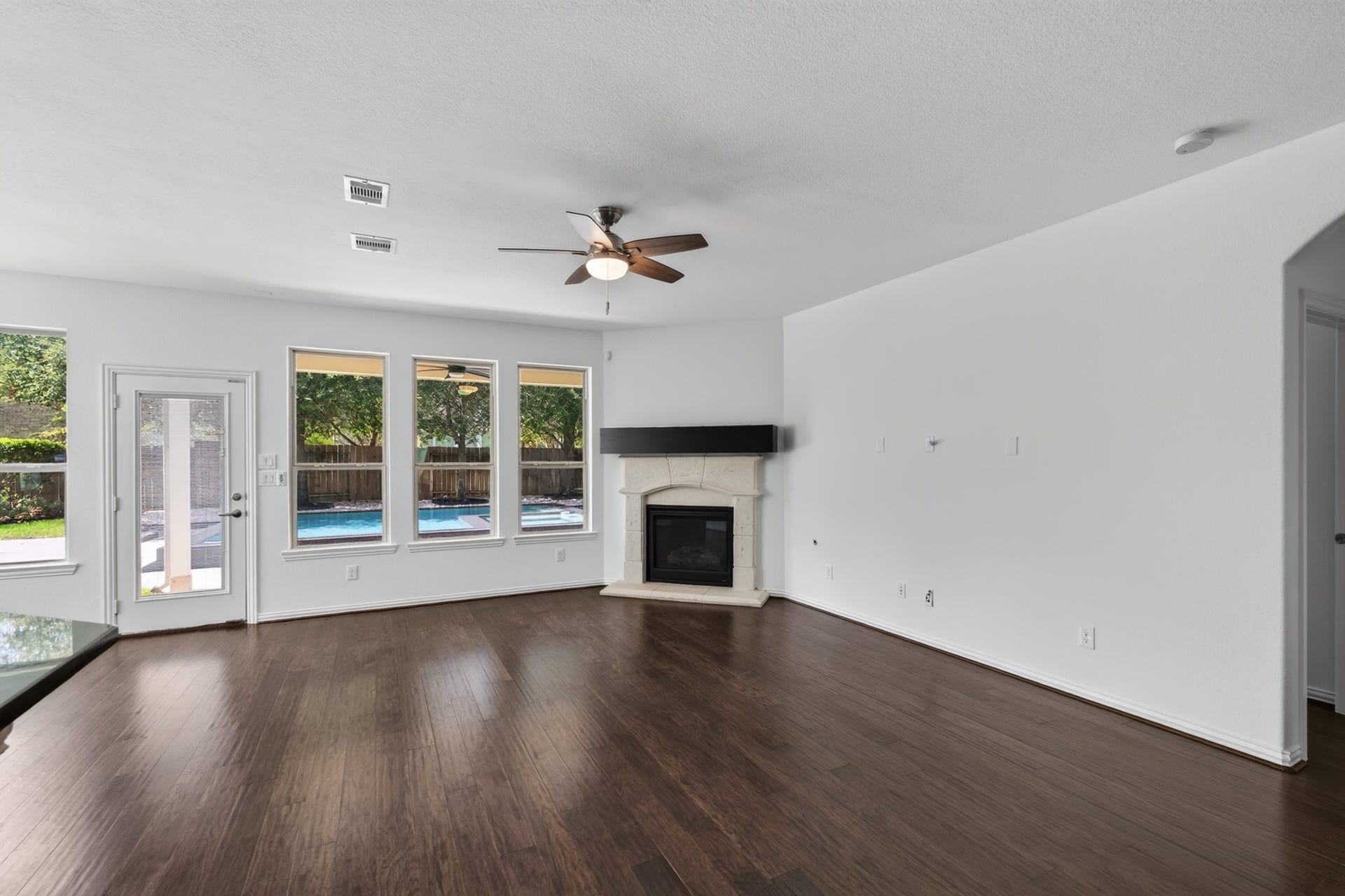 63 W Deer River Circle, The Woodlands, TX 77389 63 W Deer River Circle, The Woodlands, TX 77389