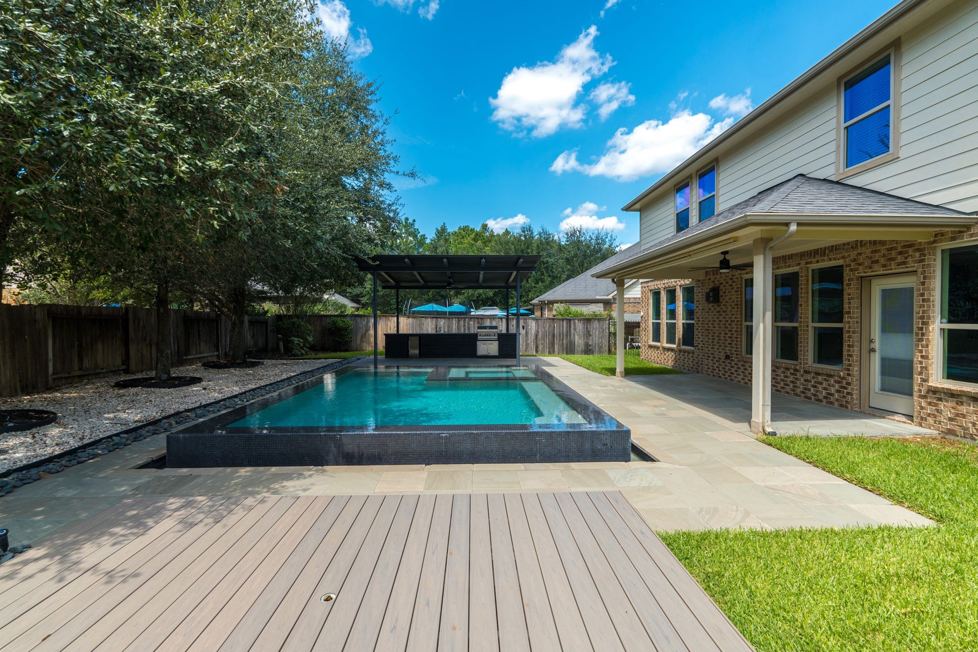 63 W Deer River Circle, The Woodlands, TX 77389 63 W Deer River Circle, The Woodlands, TX 77389