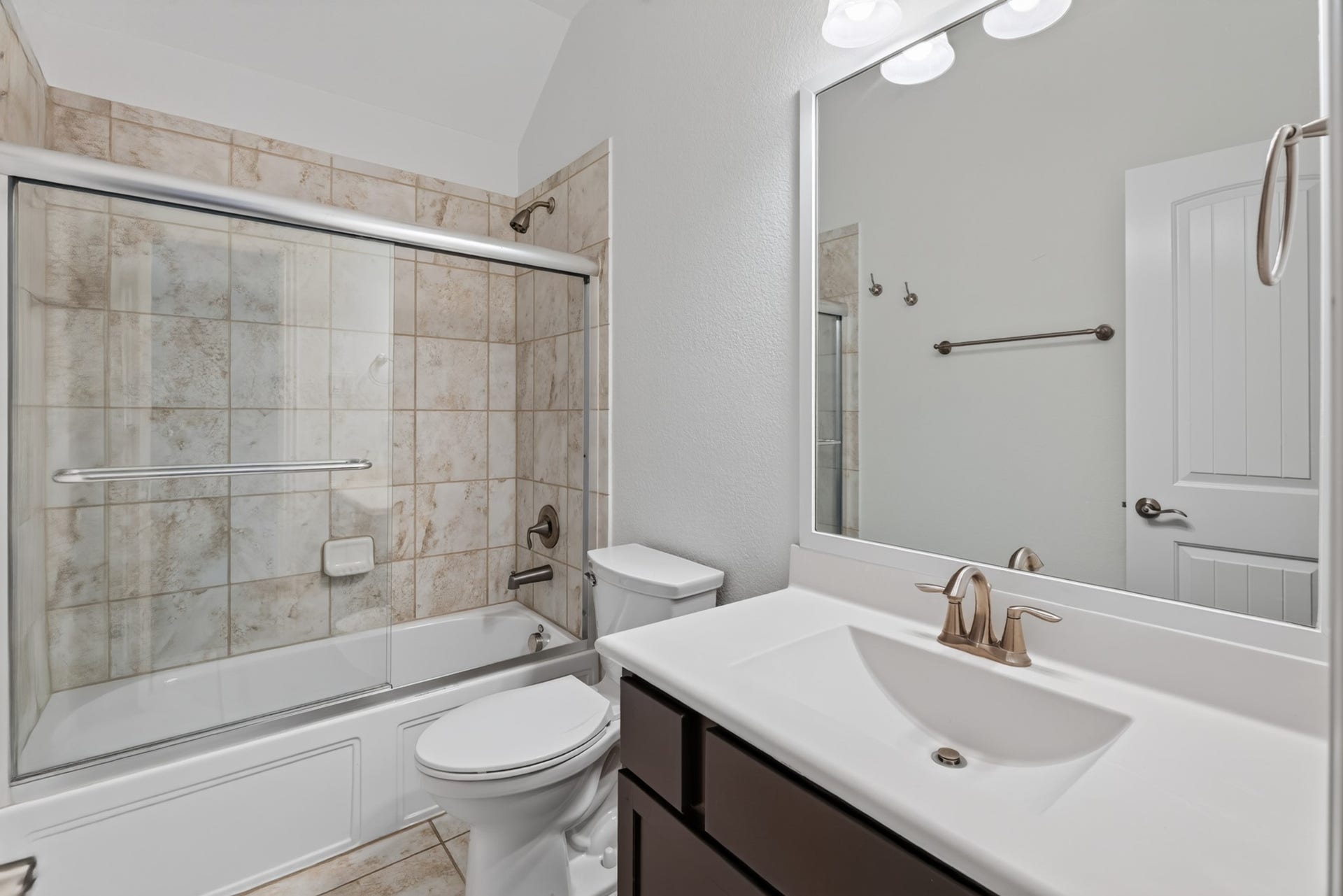 63 W Deer River Circle, The Woodlands, TX 77389 63 W Deer River Circle, The Woodlands, TX 77389