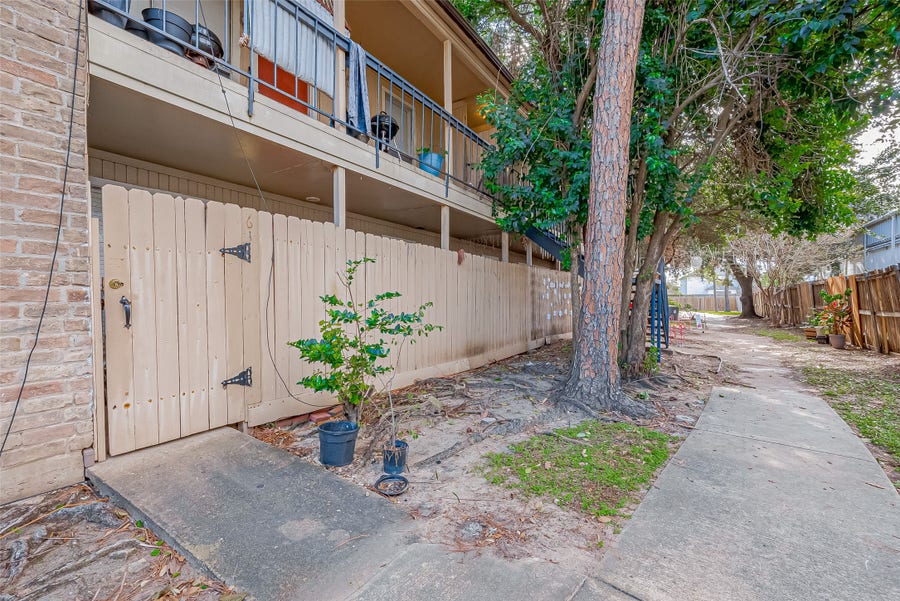 Property photo for 8201 Richmond Avenue, #64, Houston, TX