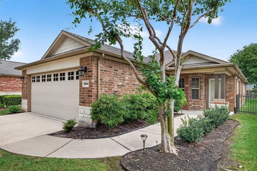 Property photo for 2831 Cone Flower Drive, Richmond, TX
