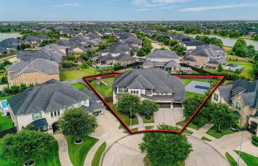 Property photo for 28002 Kendalia Cloud Court, Fulshear, TX