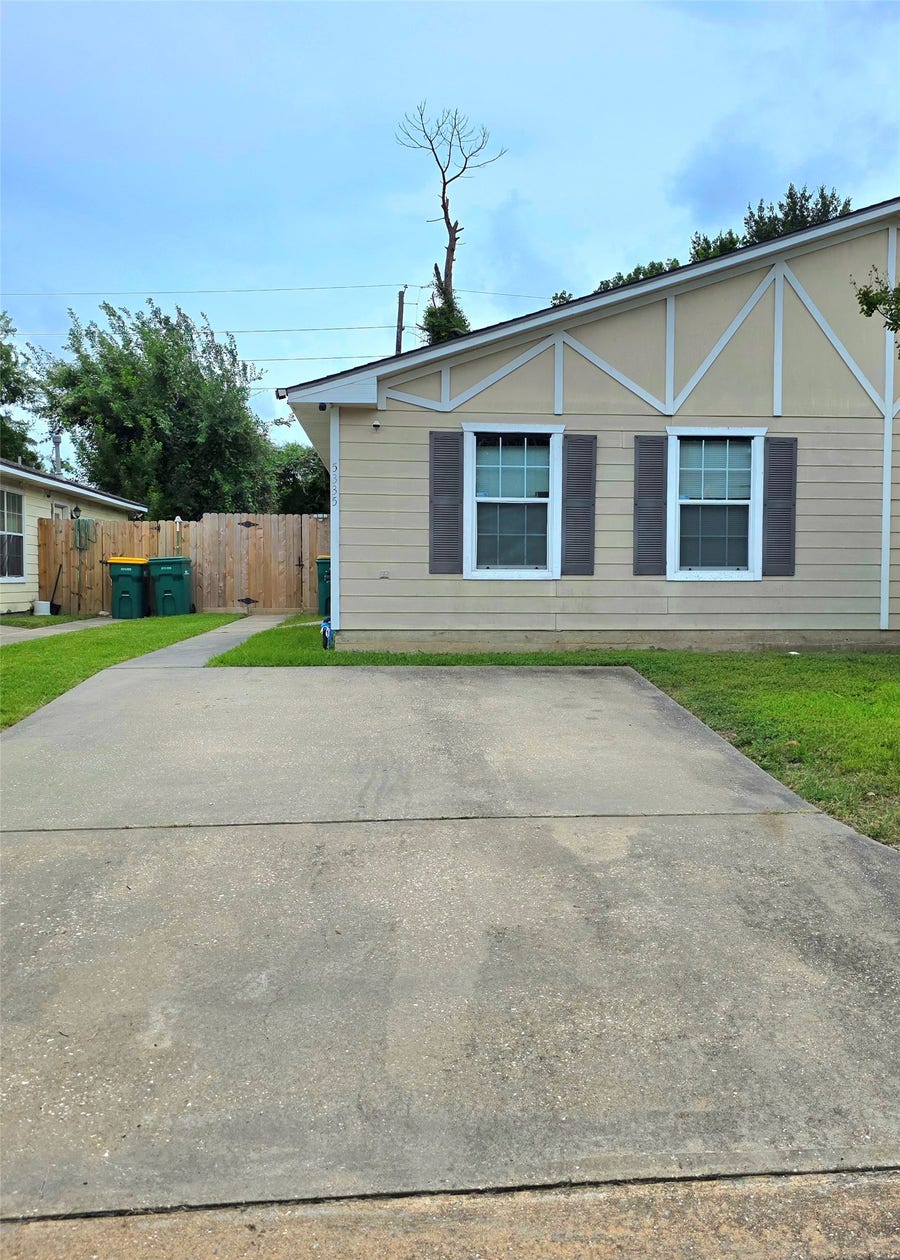 Property photo for 5335 Cherie Crest Court, Houston, TX