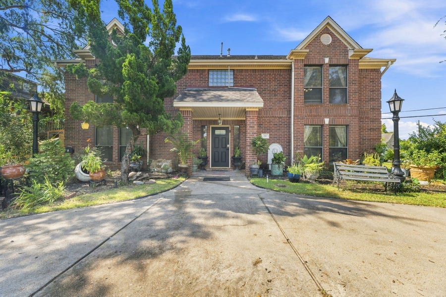 Property photo for 217 Baywood Street, Shoreacres, TX