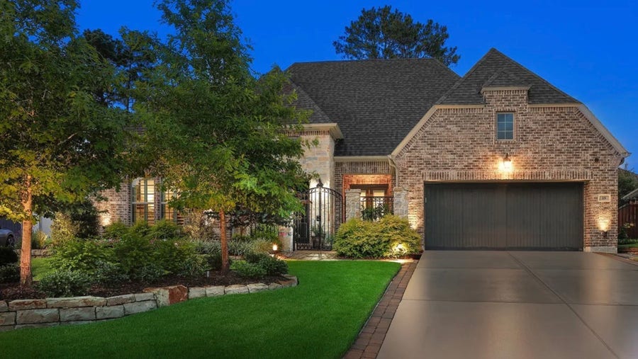 Property photo for 18 Dawning Flower Drive, Tomball, TX
