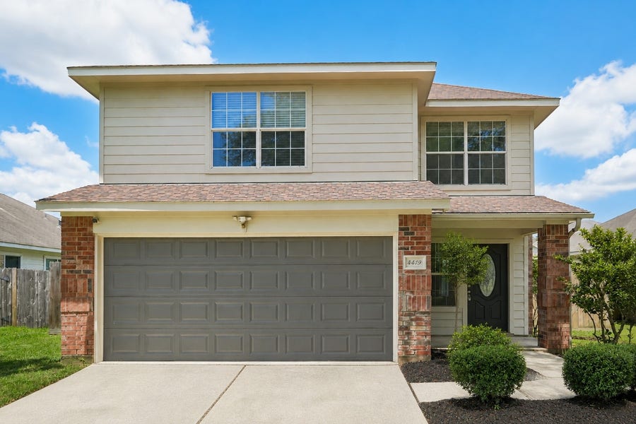 Property photo for 4419 Crossvine Avenue, Baytown, TX