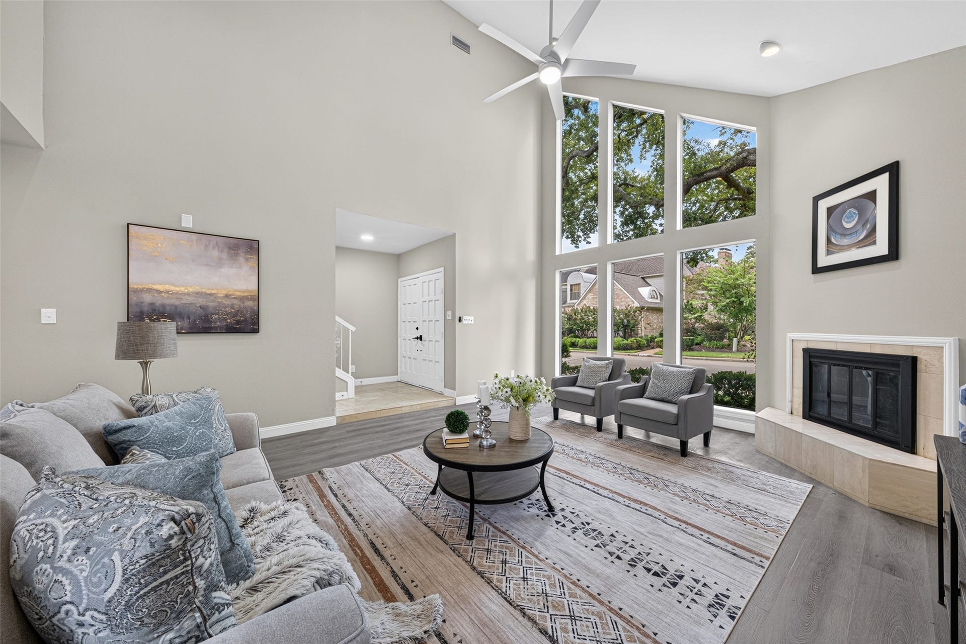9592 Doliver Drive, Houston, TX 77063 9592 Doliver Drive, Houston, TX 77063