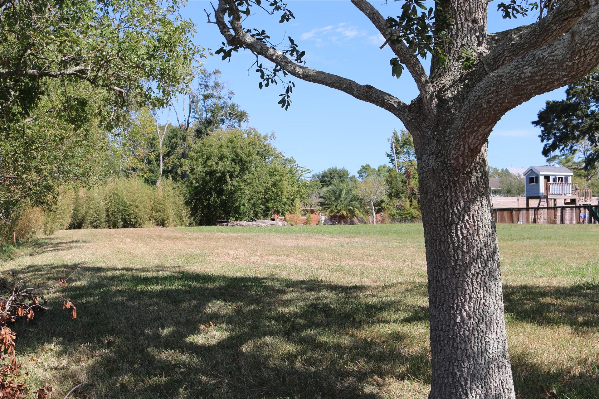 522 E Meyer Road, Seabrook, TX 77586 An ideal opportunity to bring your dream home to life!