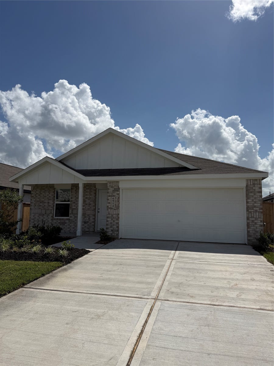 Property photo for 6914 Sleepy Orange Court, Needville, TX
