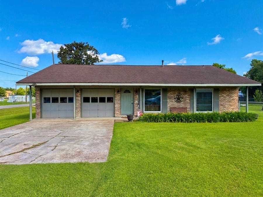 Property photo for 5403 3rd Street, Danbury, TX