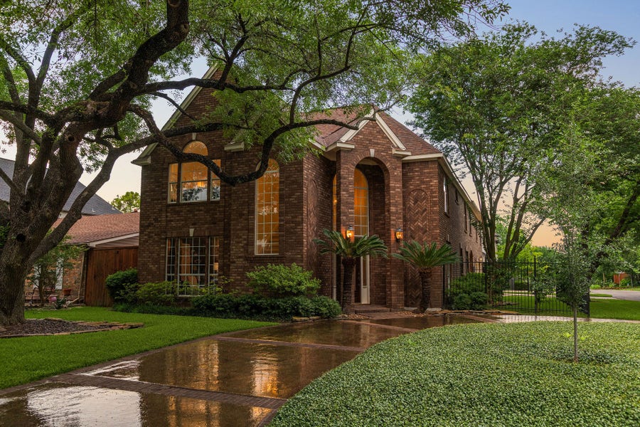 Property photo for 4900 Cedar Street, Bellaire, TX