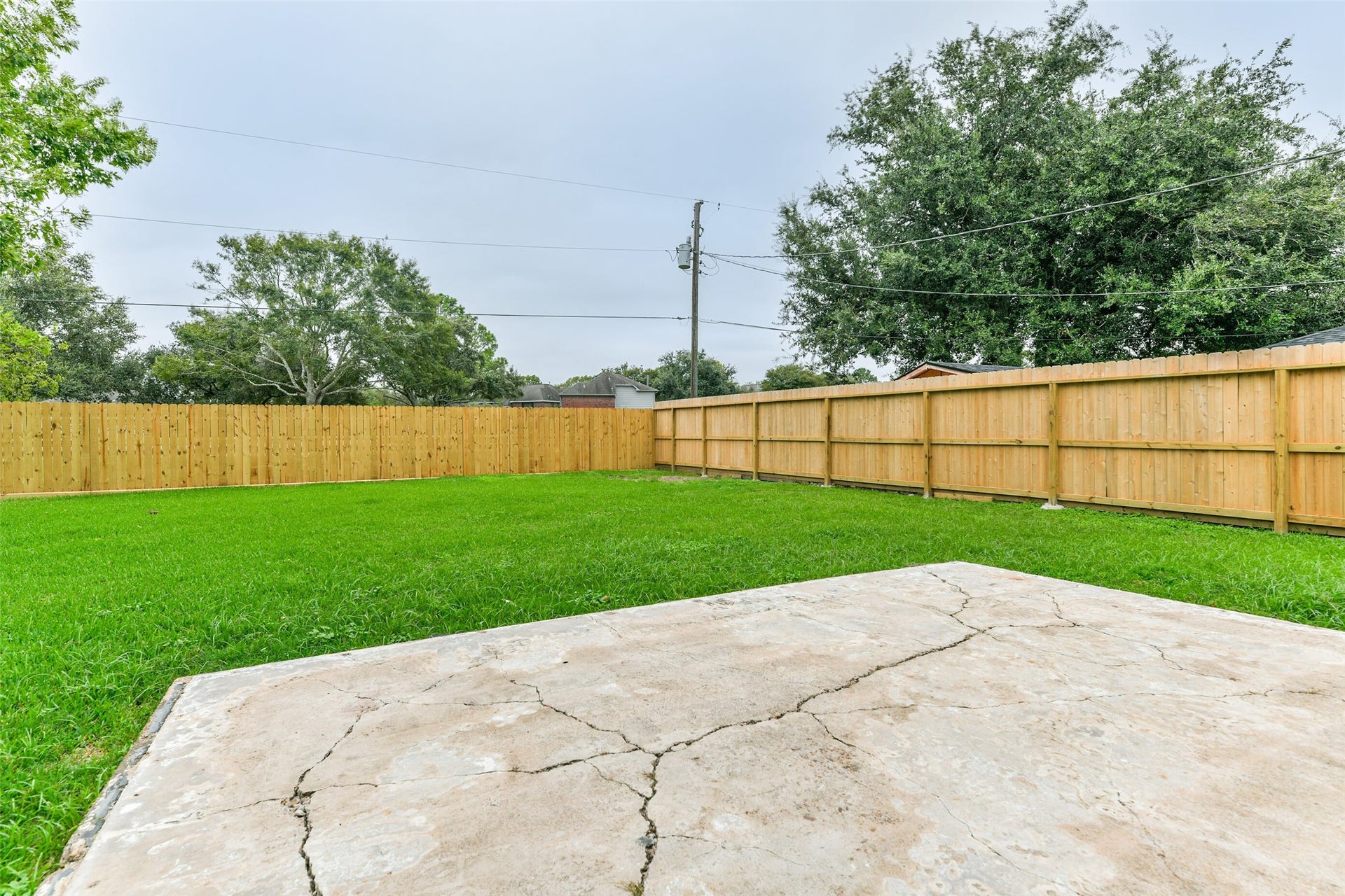 104 Brigadoon Lane, Friendswood, TX 77546 104 Brigadoon Lane, Friendswood, TX 77546