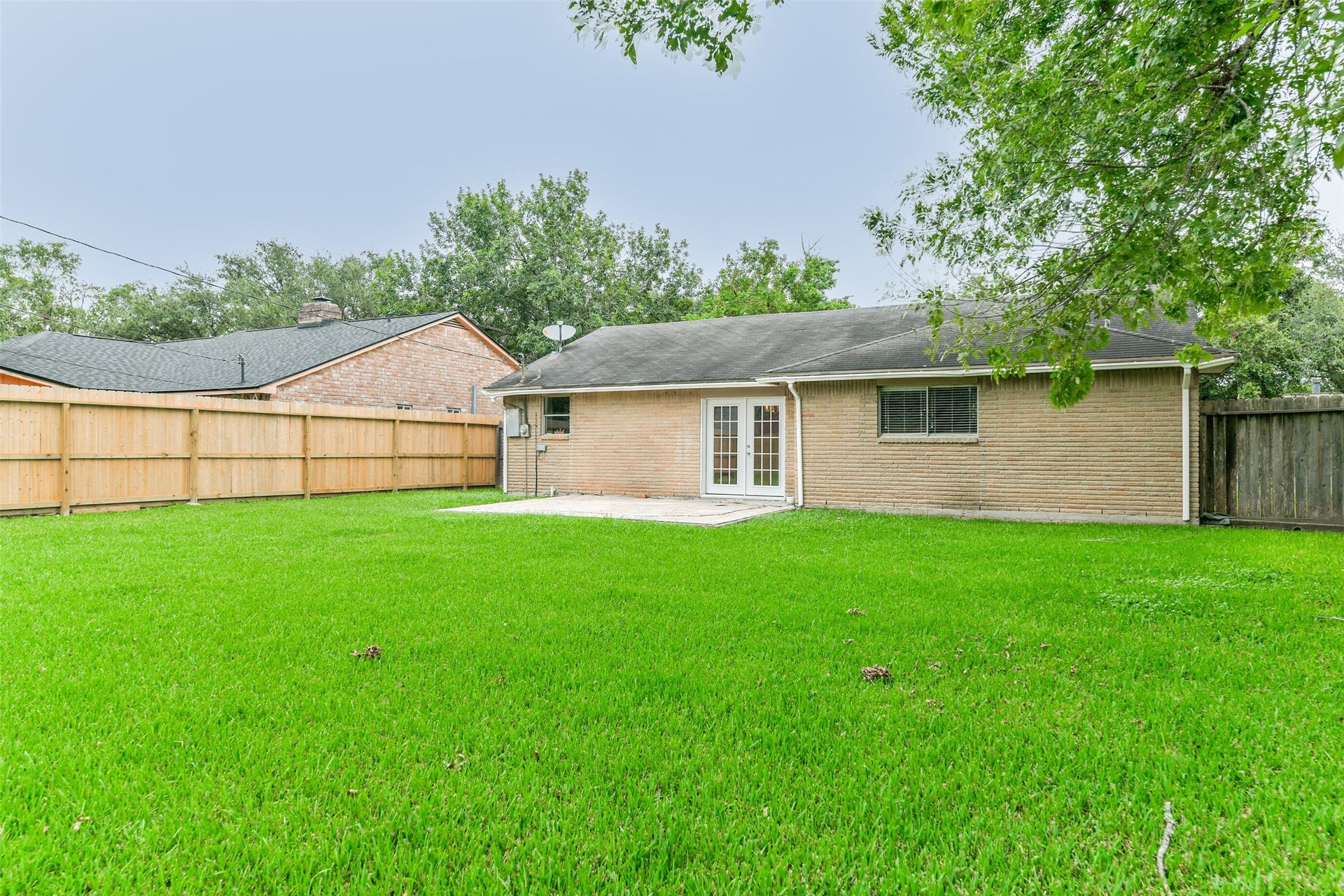 104 Brigadoon Lane, Friendswood, TX 77546 104 Brigadoon Lane, Friendswood, TX 77546