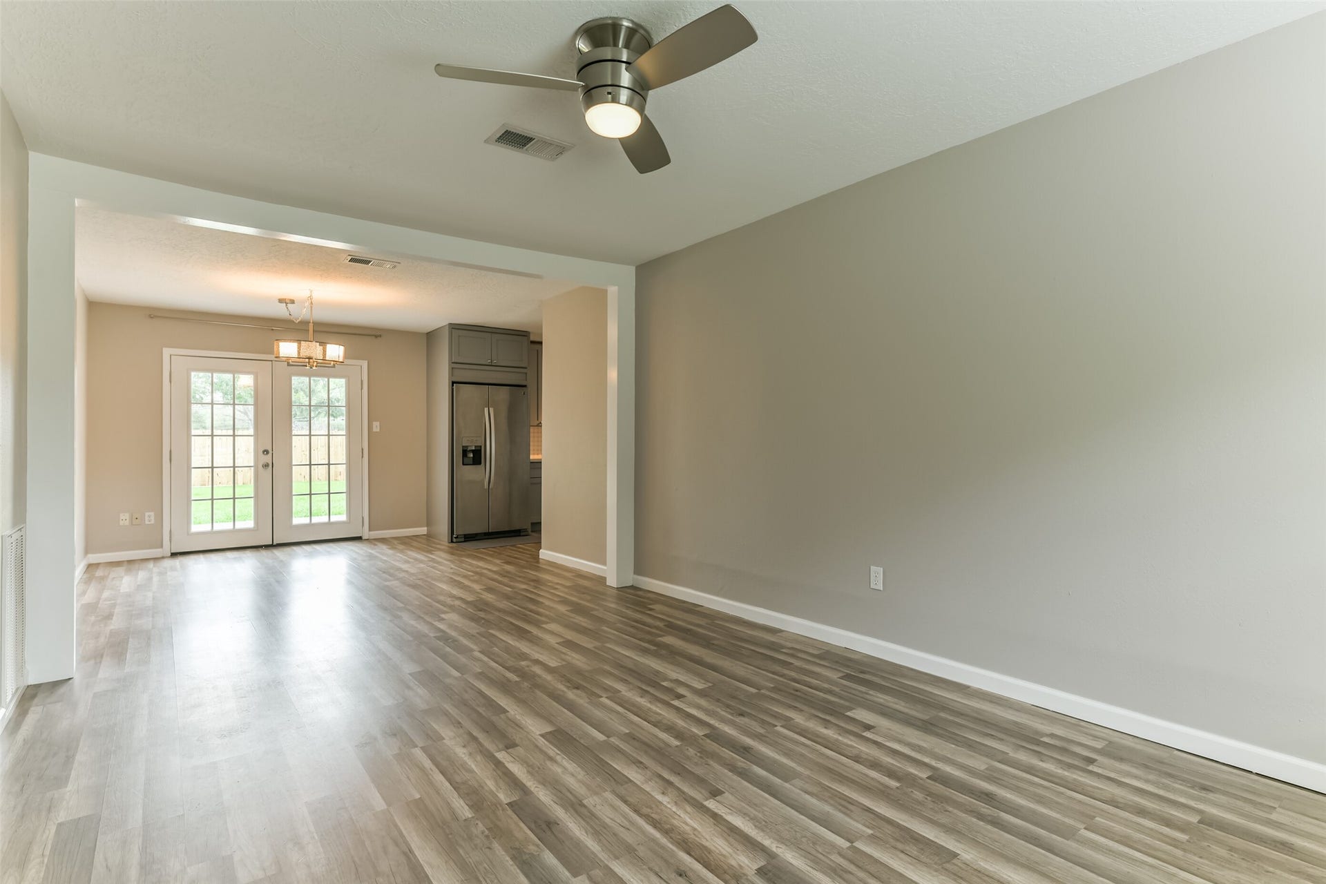104 Brigadoon Lane, Friendswood, TX 77546 104 Brigadoon Lane, Friendswood, TX 77546