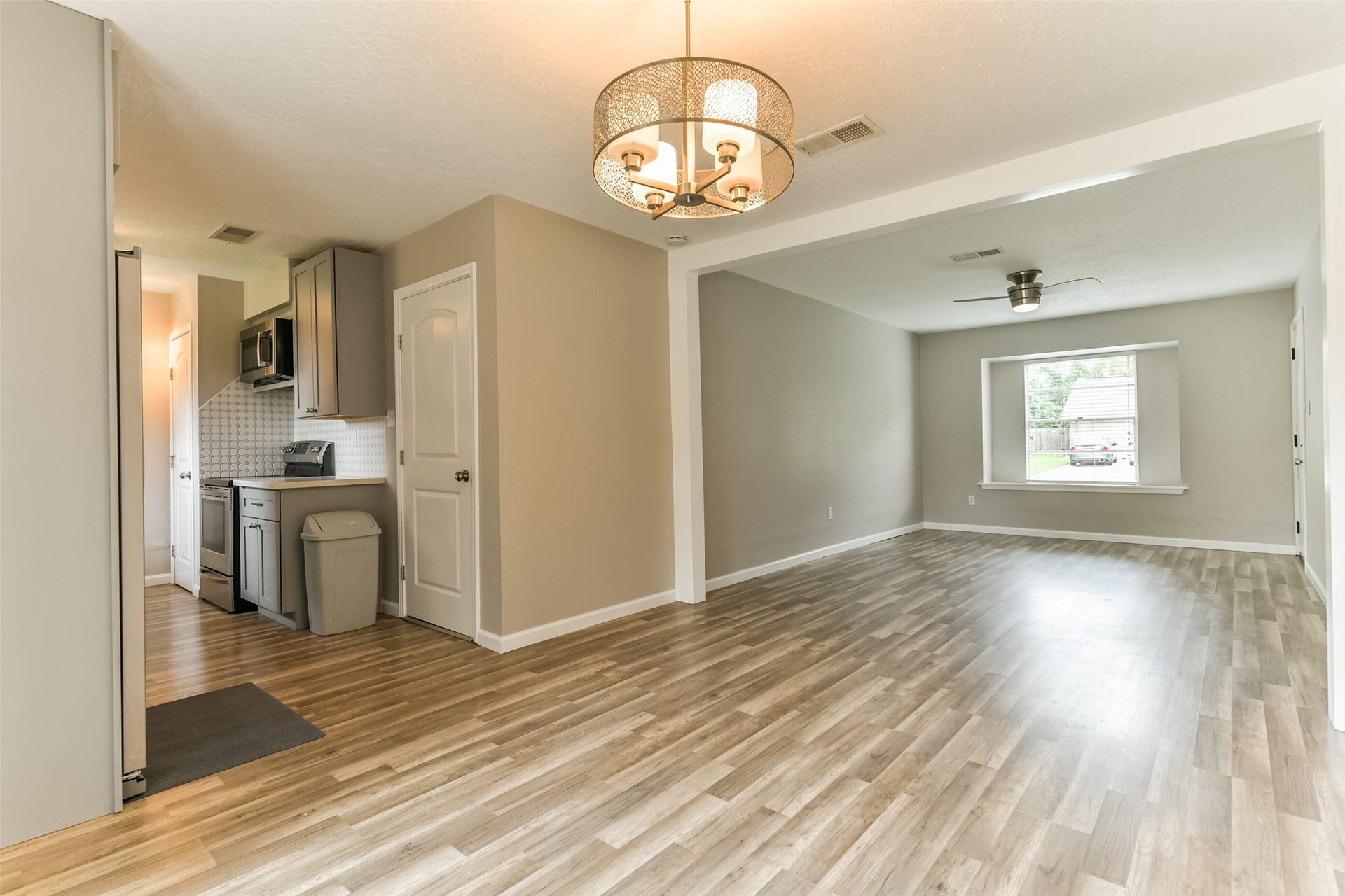 104 Brigadoon Lane, Friendswood, TX 77546 104 Brigadoon Lane, Friendswood, TX 77546