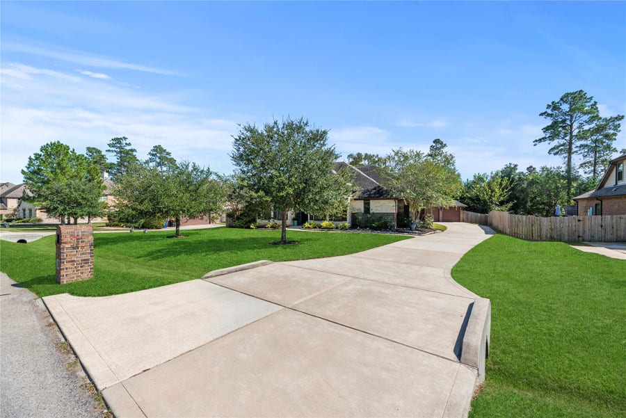 Property photo for 12522 Savage Court, Magnolia, TX