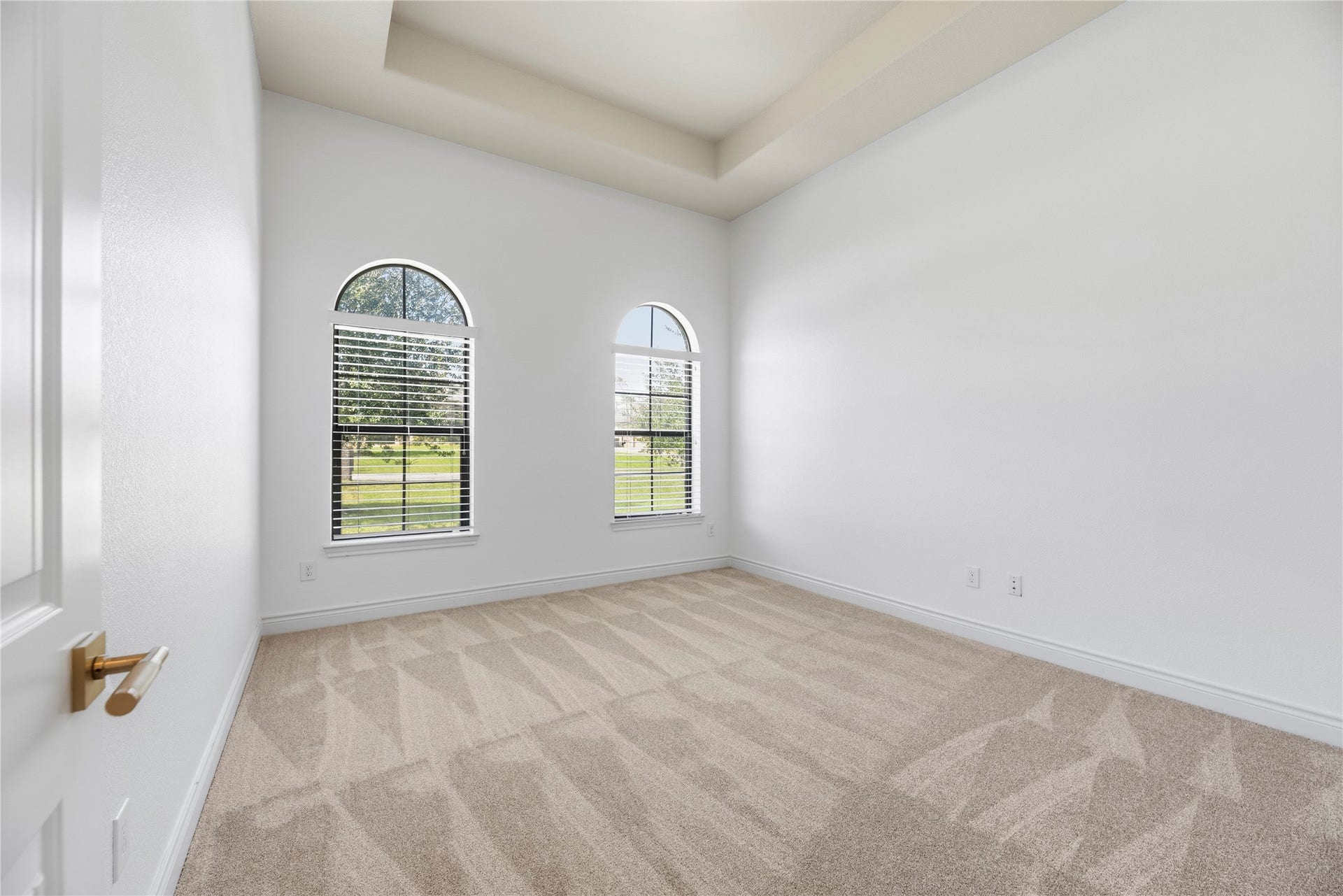 12522 Savage Court, Magnolia, TX 77354 Flex room off the kitchen could be a great home gym, media room, etc.