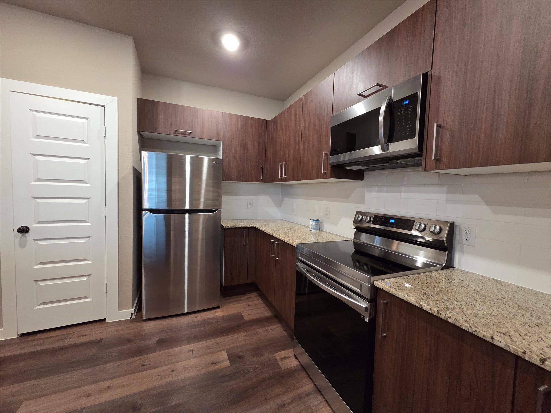 9737 Grosbeak Lane, Magnolia, TX 77354 9737 Grosbeak Lane, Magnolia, TX 77354