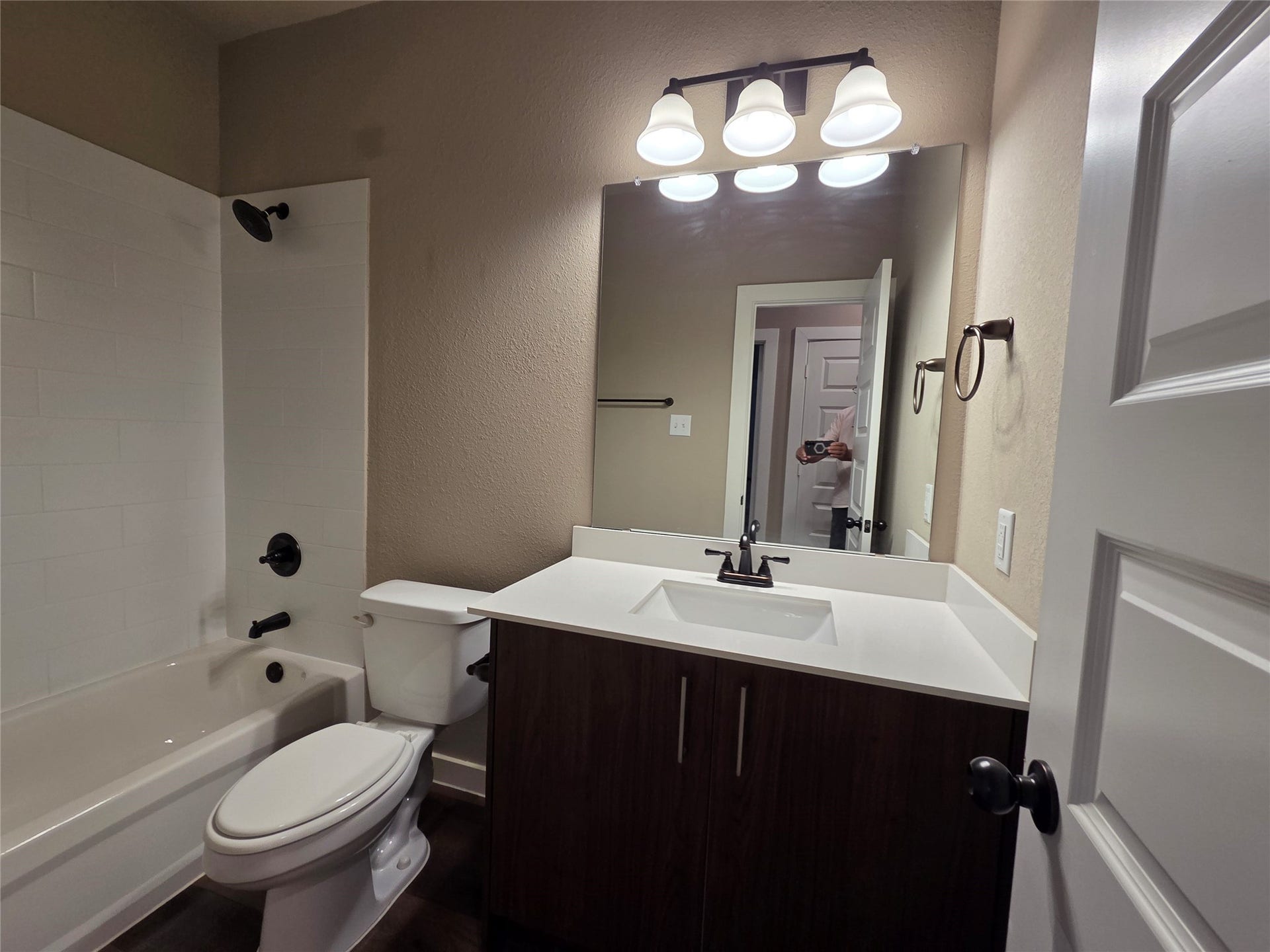 9737 Grosbeak Lane, Magnolia, TX 77354 9737 Grosbeak Lane, Magnolia, TX 77354