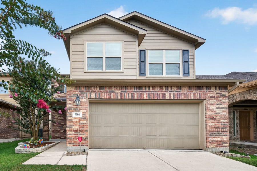 Property photo for 9106 Fuqua Breeze Drive, Houston, TX