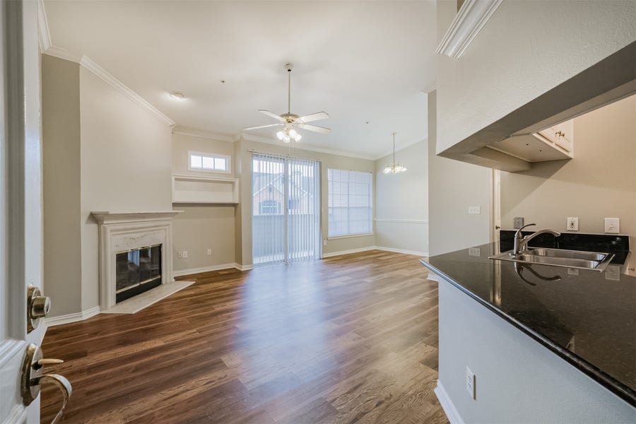 Property photo for 2111 Welch Street, #B304, Houston, TX