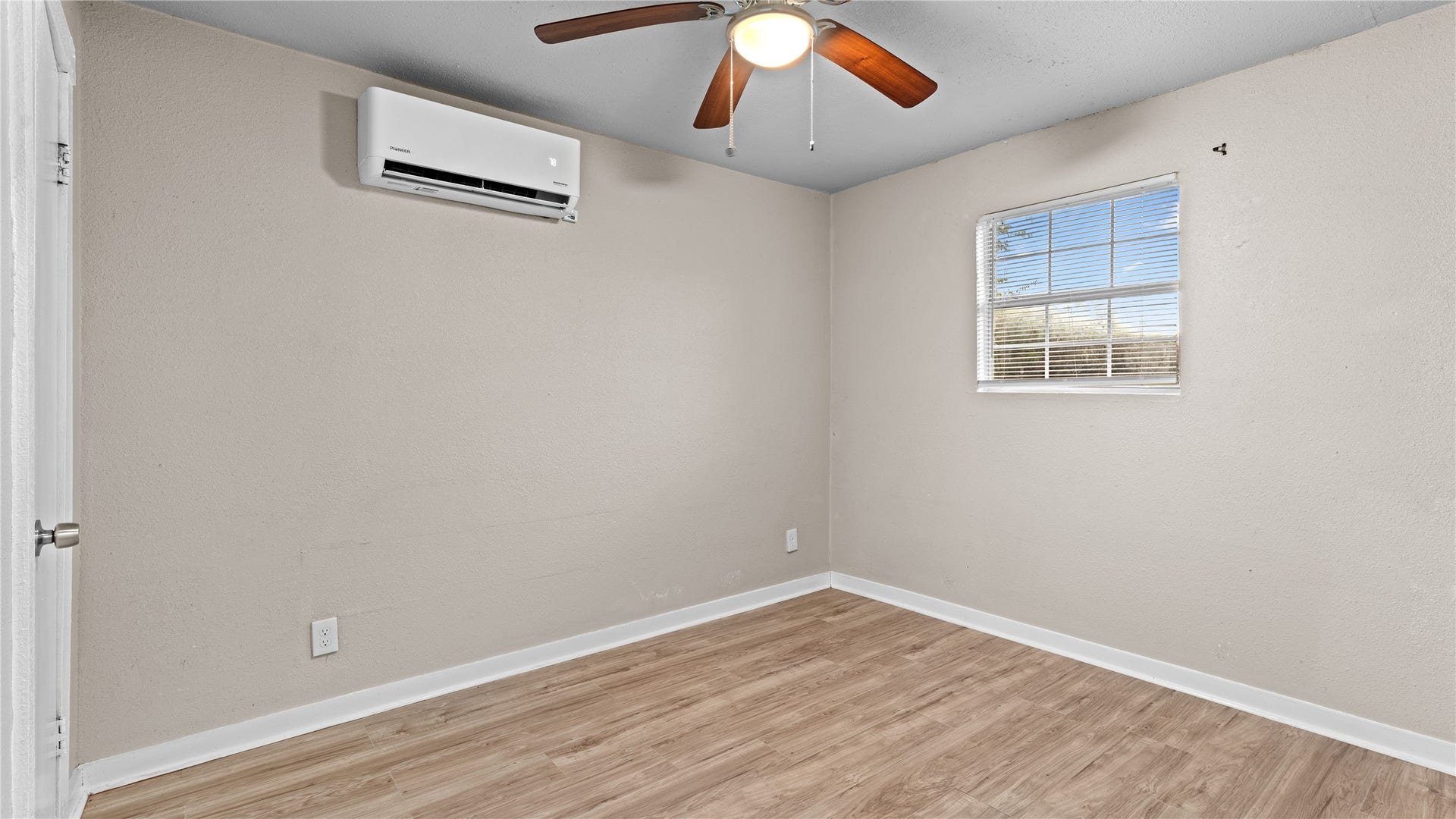 3335 Tuam Street, #1, Houston, TX 77004 3335 Tuam Street, #1, Houston, TX 77004