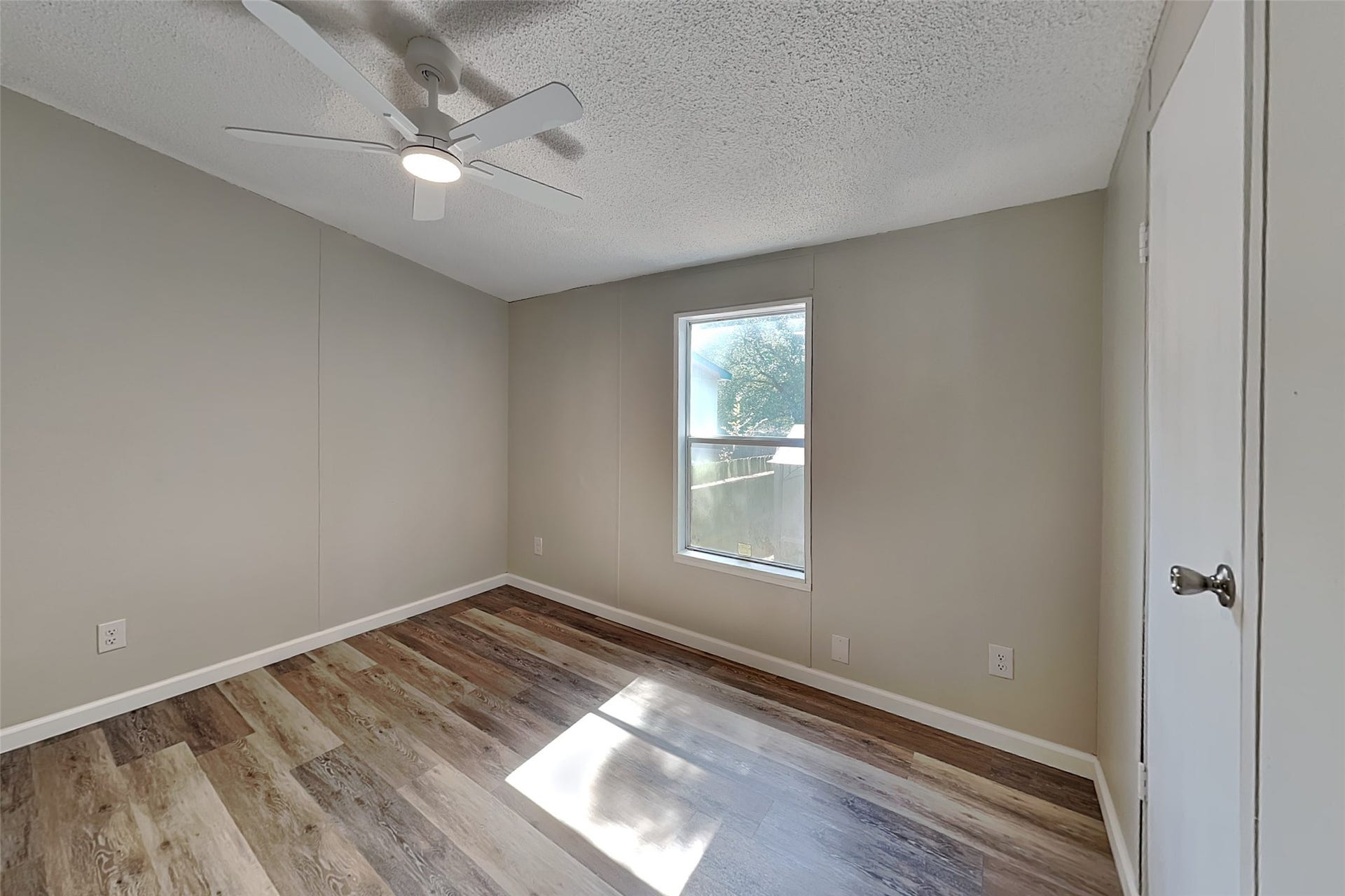 16211 Kelcey Circle, Magnolia, TX 77355 16211 Kelcey Circle, Magnolia, TX 77355