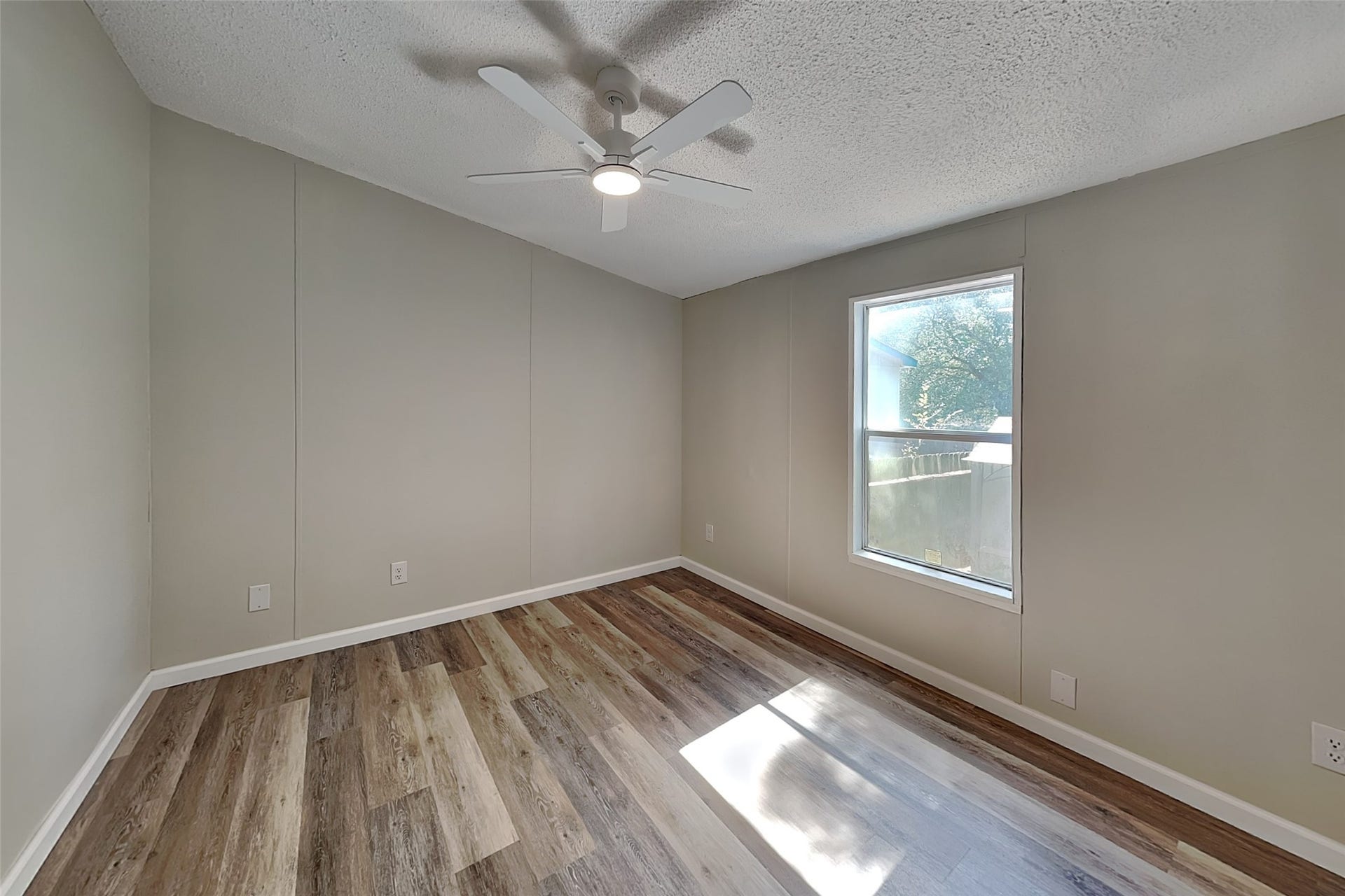 16211 Kelcey Circle, Magnolia, TX 77355 16211 Kelcey Circle, Magnolia, TX 77355