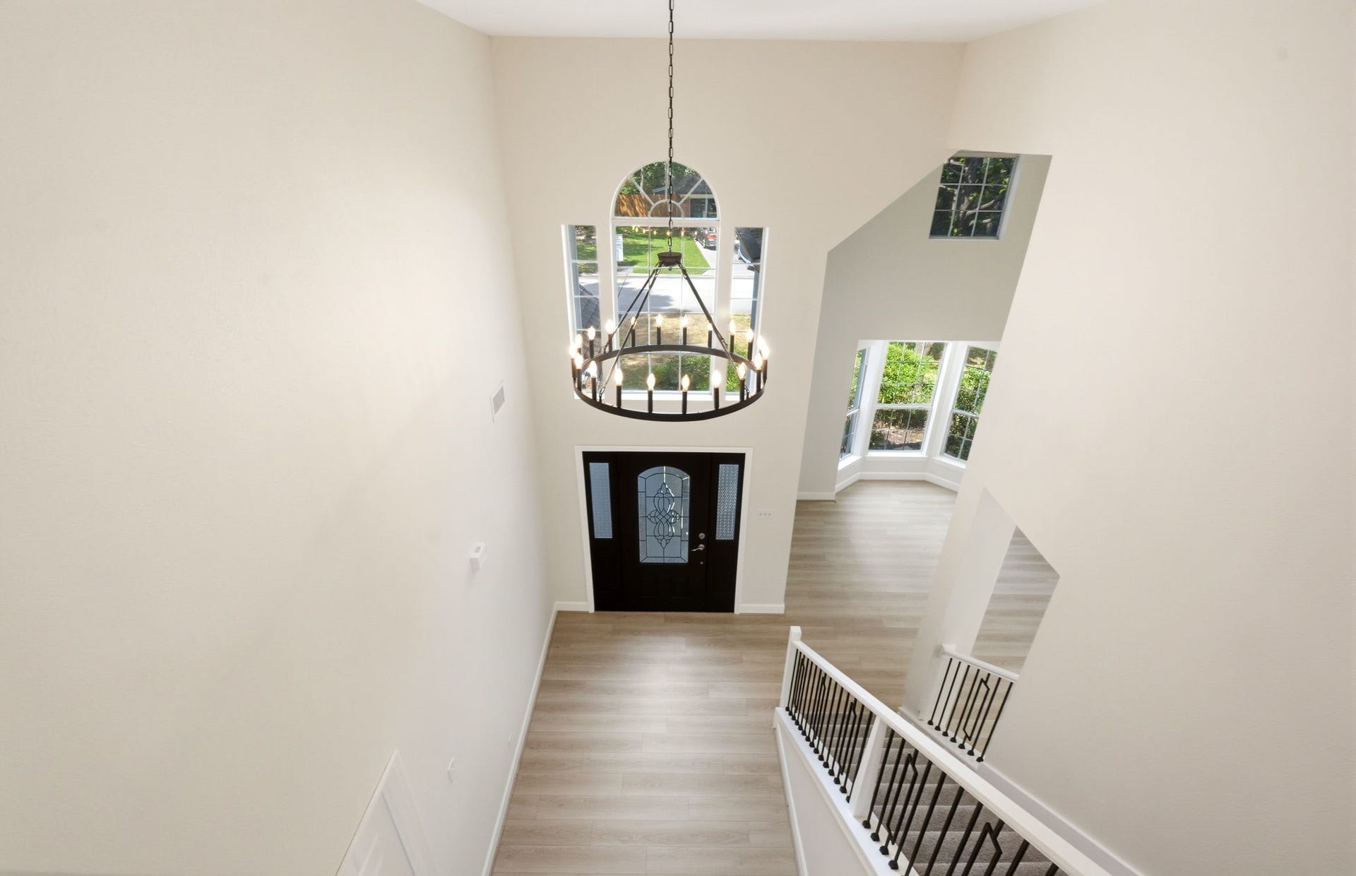 62 S Hidden View Circle, The Woodlands, TX 77381 View from landing