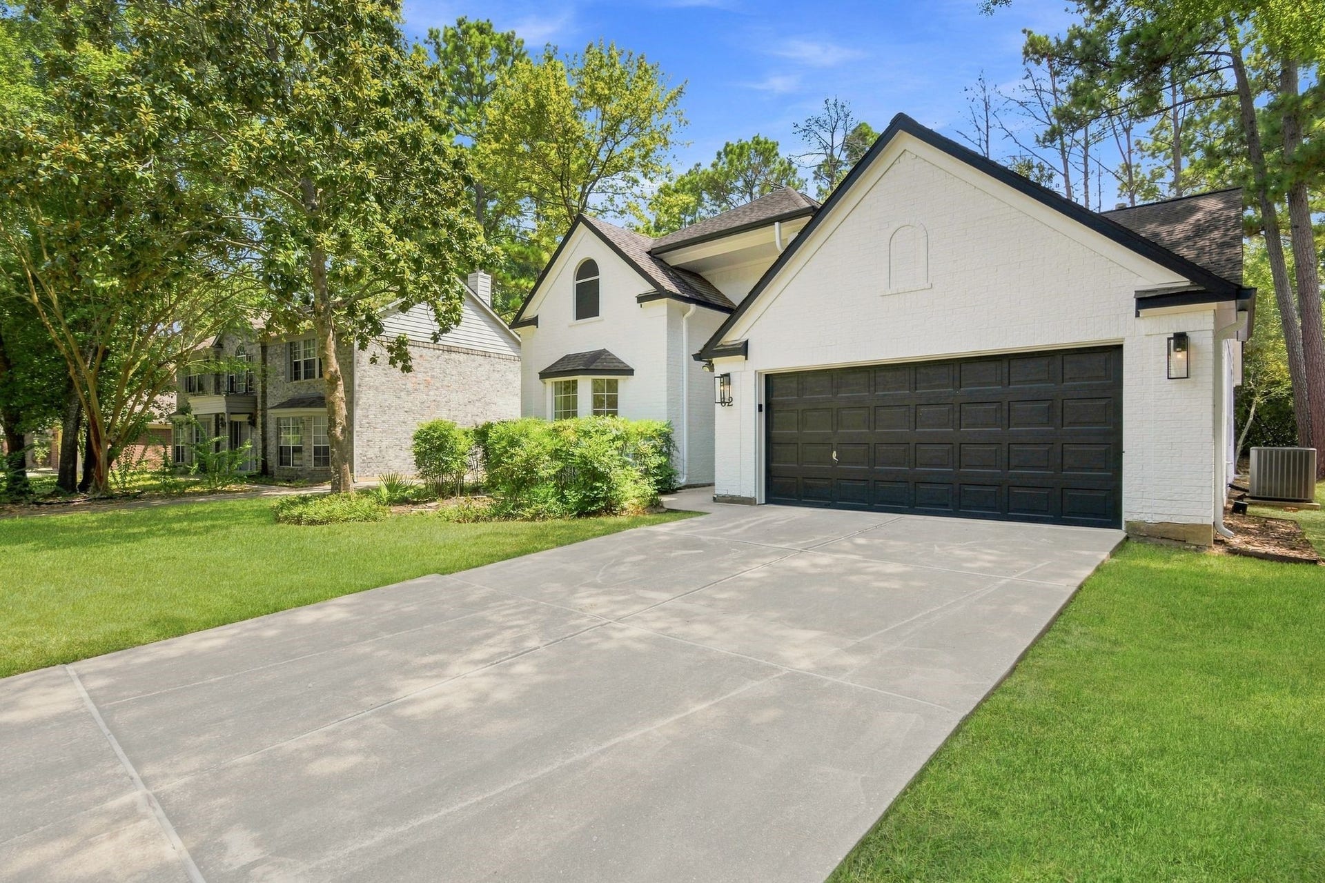 62 S Hidden View Circle, The Woodlands, TX 77381 Long driveway provides extra room for parking