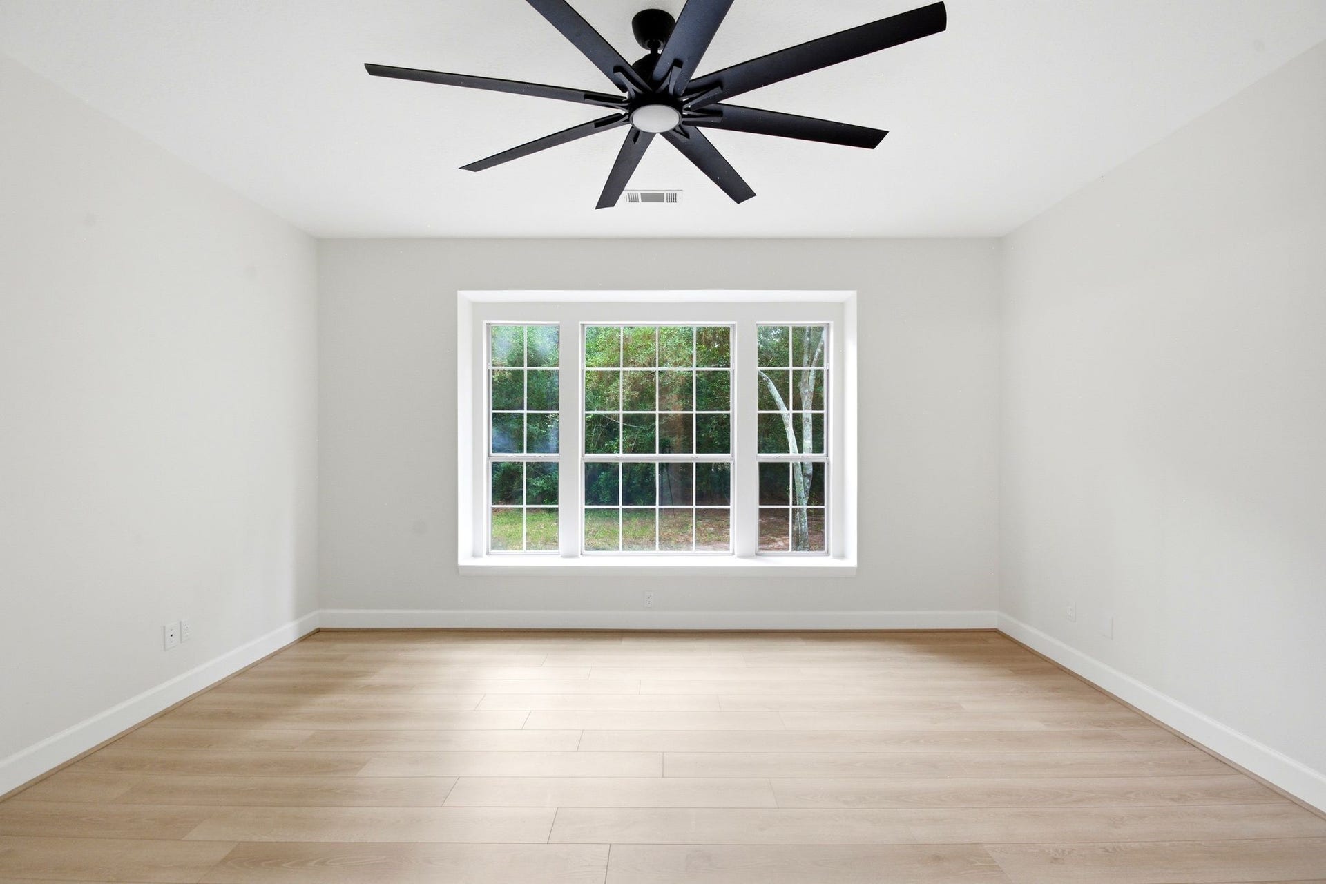 62 S Hidden View Circle, The Woodlands, TX 77381 Clear views from primary to backyard