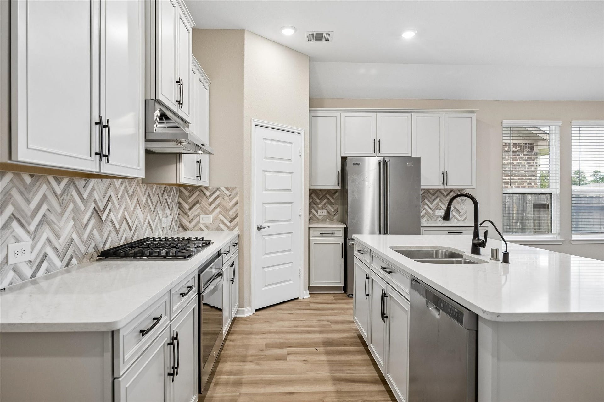 1924 Canyon Live Oak Street, Conroe, TX 77304 1924 Canyon Live Oak Street, Conroe, TX 77304