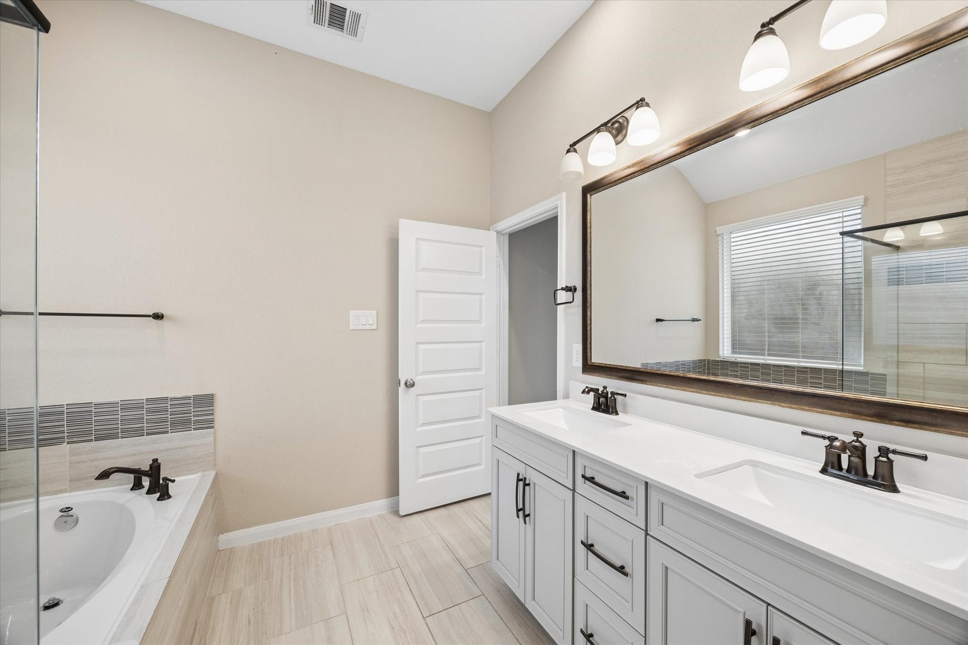 1924 Canyon Live Oak Street, Conroe, TX 77304 1924 Canyon Live Oak Street, Conroe, TX 77304