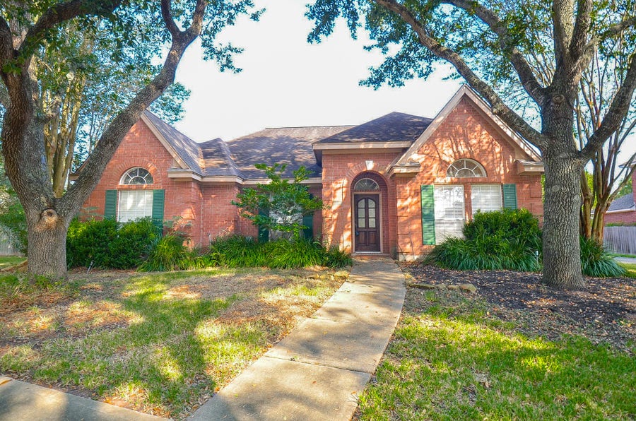 Property photo for 6007 Planters Point Court, Sugar Land, TX