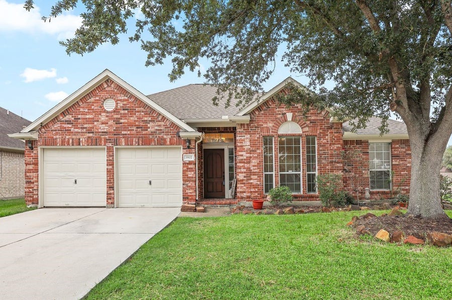Property photo for 3802 Oakwilde Circle, La Porte, TX