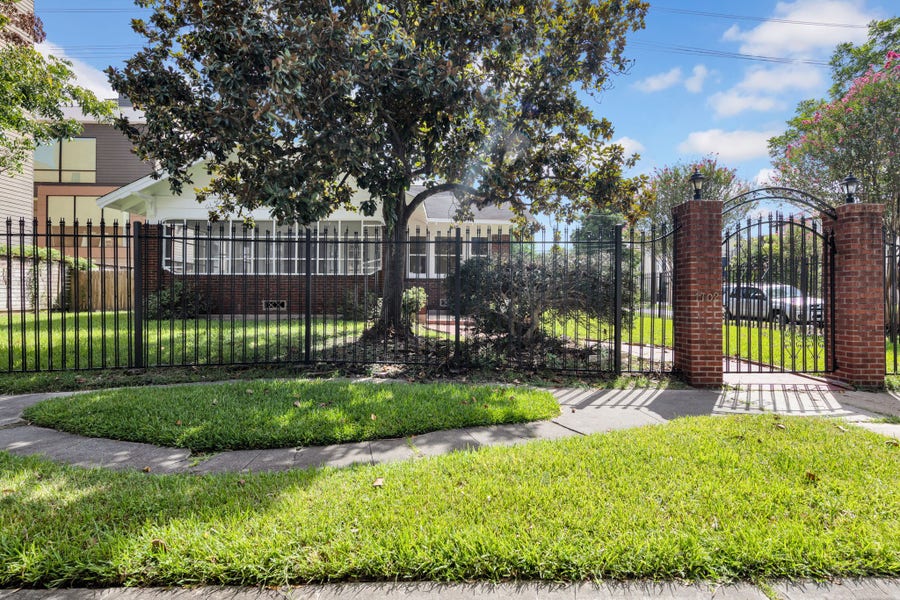 Property photo for 1702 Ruth Street, Houston, TX