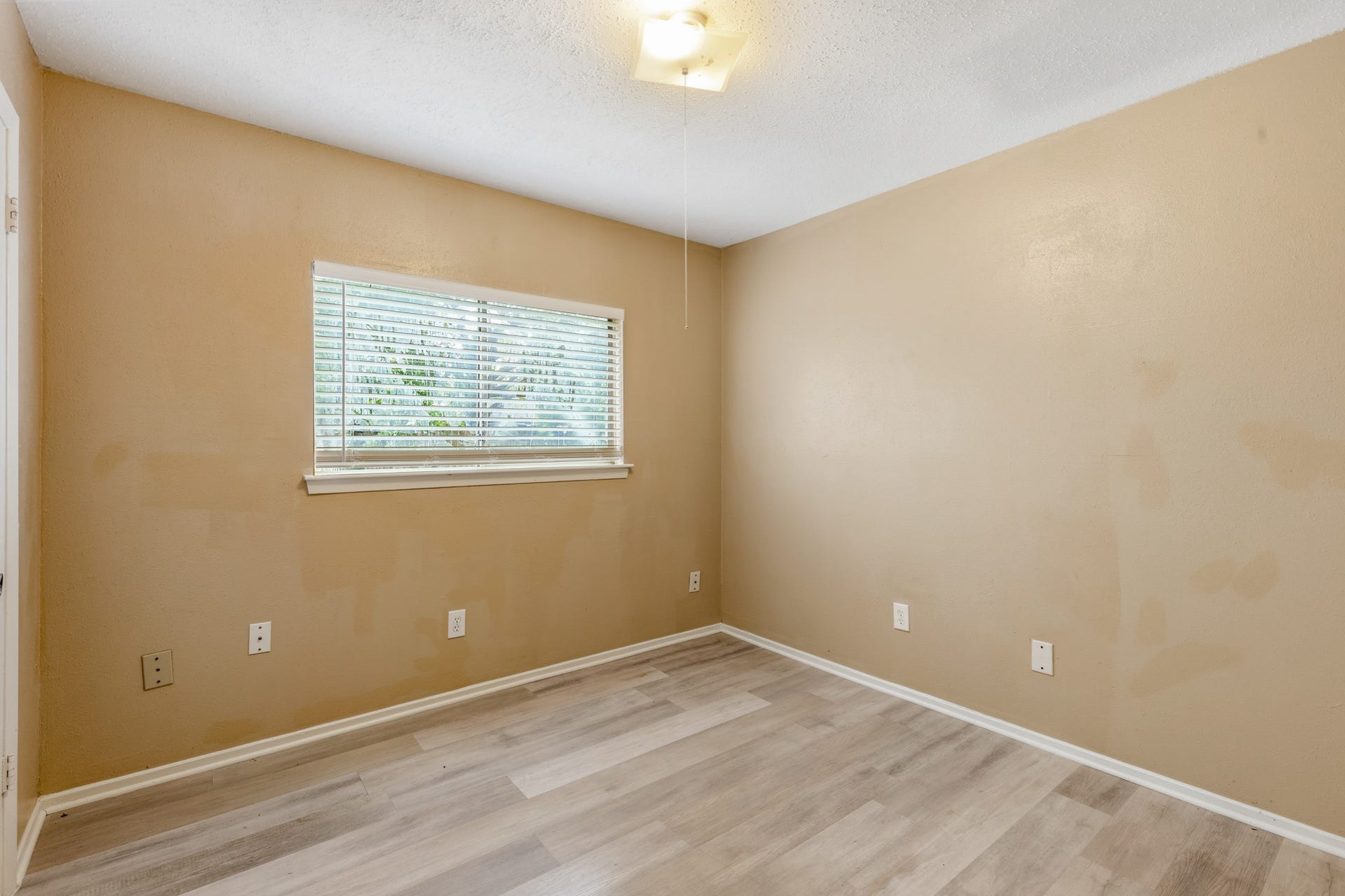 10722 Highland Woods Drive, Sugar Land, TX 77498 Bed Room