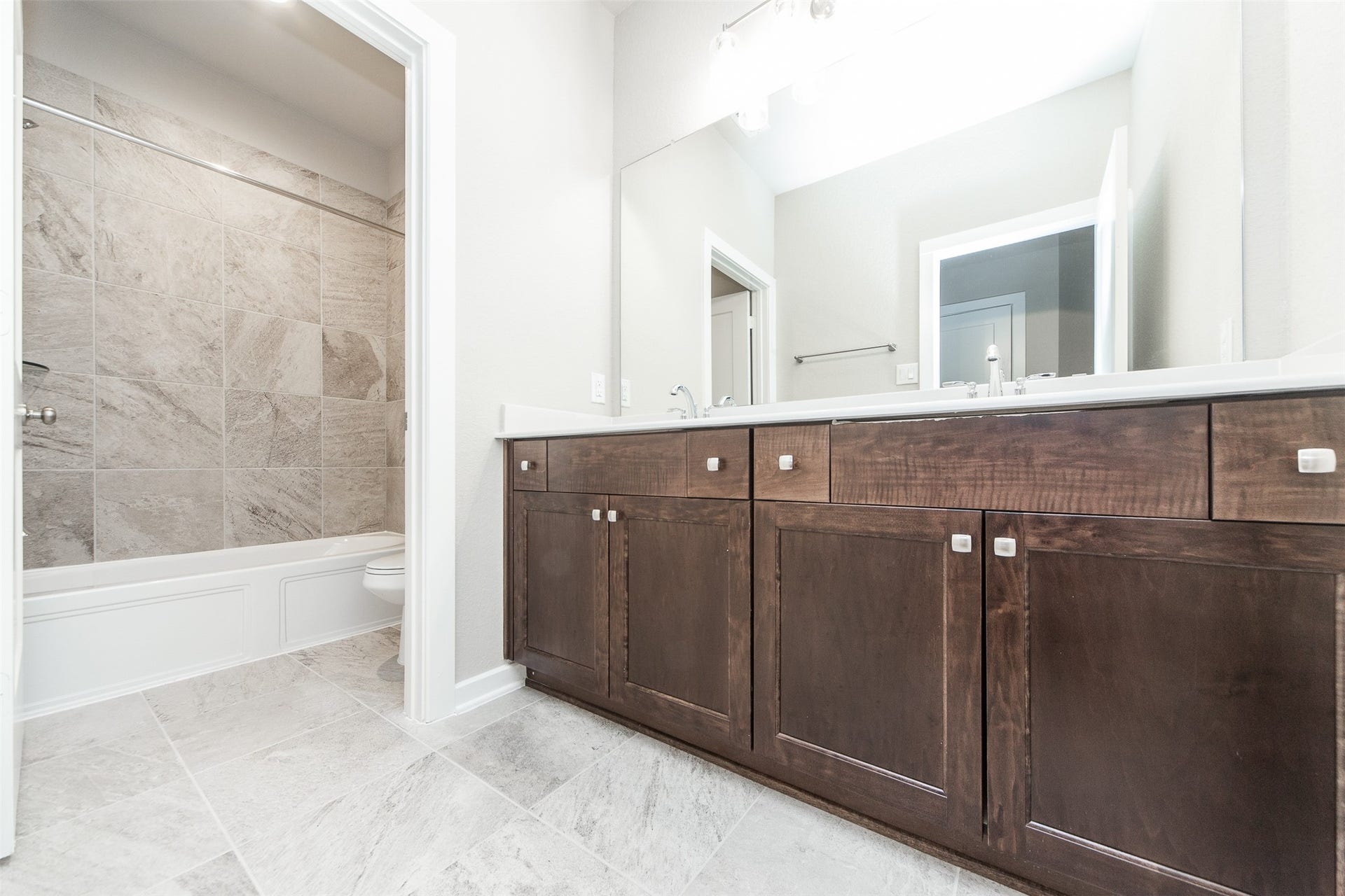 8706 Fox Trail Drive, Missouri City, TX 77459 8706 Fox Trail Drive, Missouri City, TX 77459