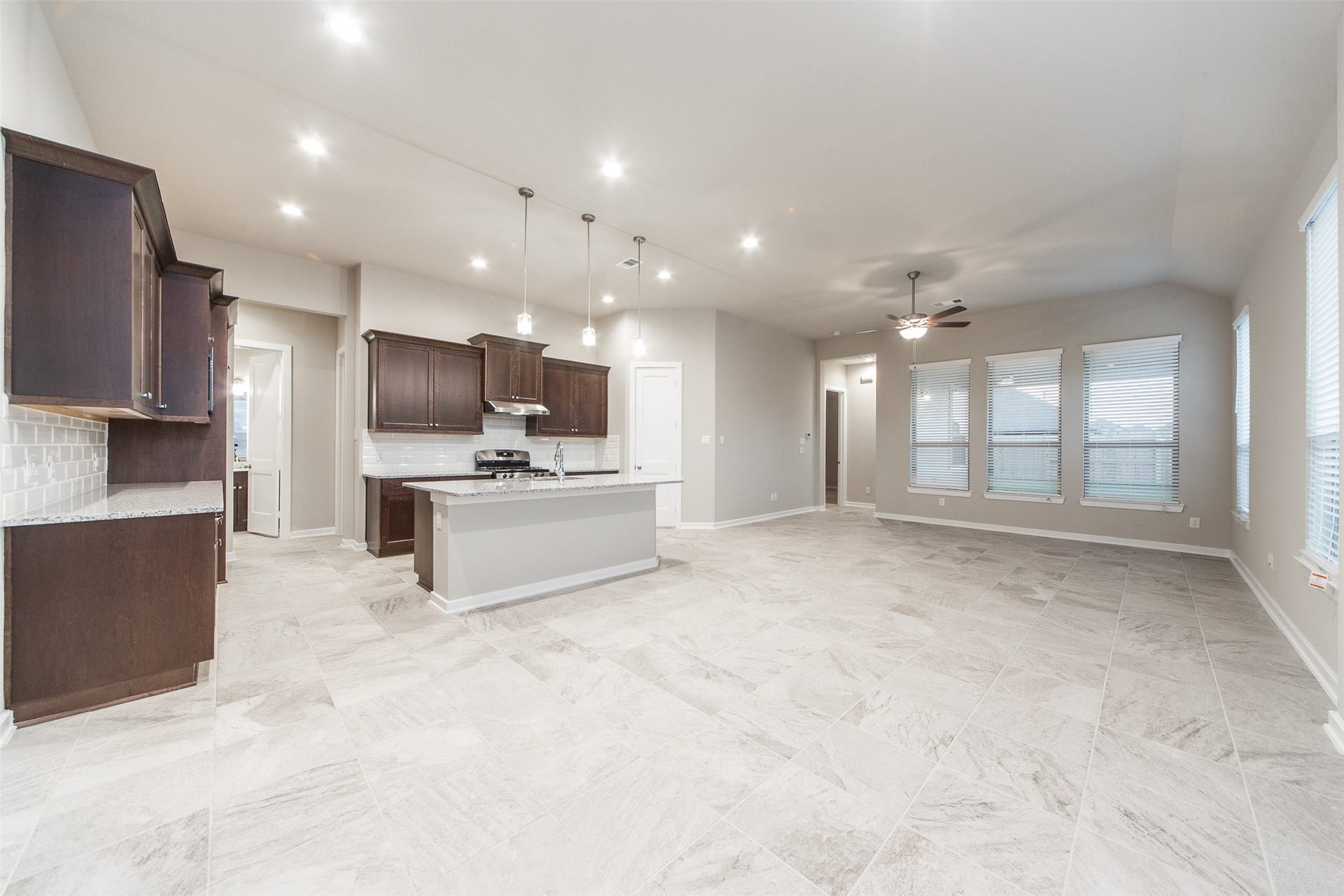 8706 Fox Trail Drive, Missouri City, TX 77459 8706 Fox Trail Drive, Missouri City, TX 77459