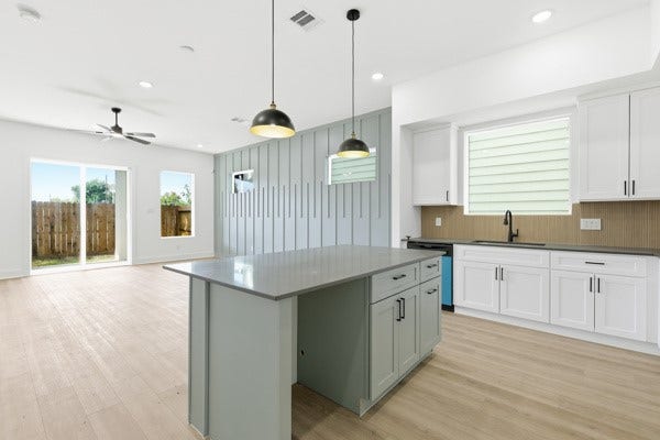 110 Luetta Street, Houston, TX 77076 110 Luetta Street, Houston, TX 77076