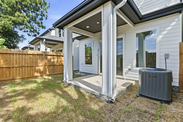 110 Luetta Street, Houston, TX 77076 110 Luetta Street, Houston, TX 77076