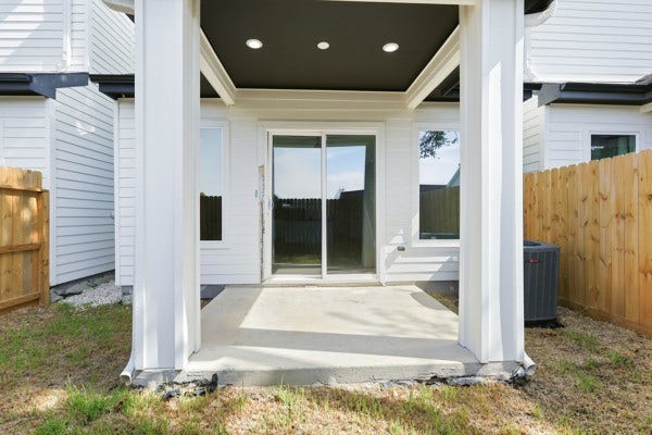 110 Luetta Street, Houston, TX 77076 110 Luetta Street, Houston, TX 77076