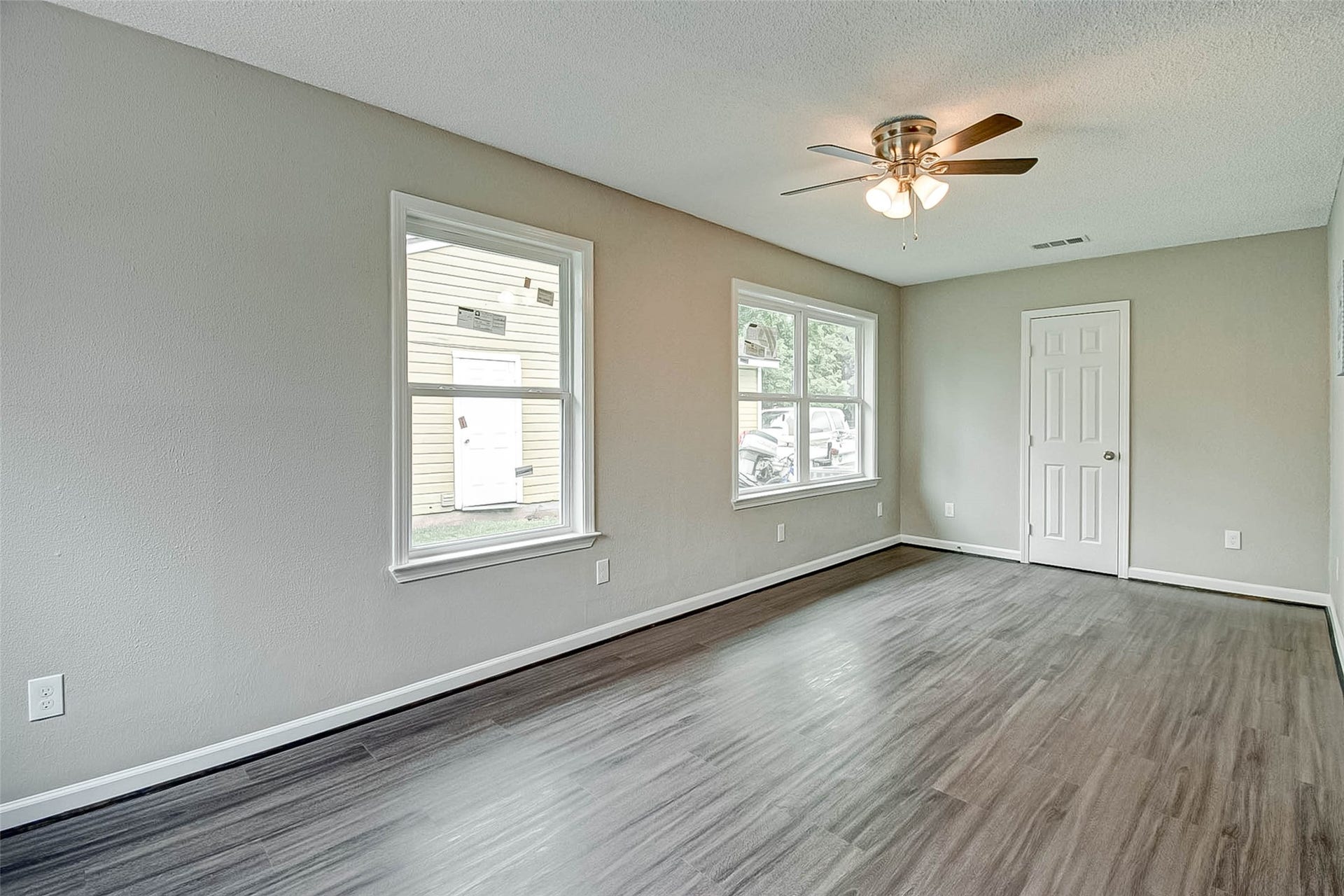 215 Acacia Street, Lake Jackson, TX 77566 215 Acacia Street, Lake Jackson, TX 77566
