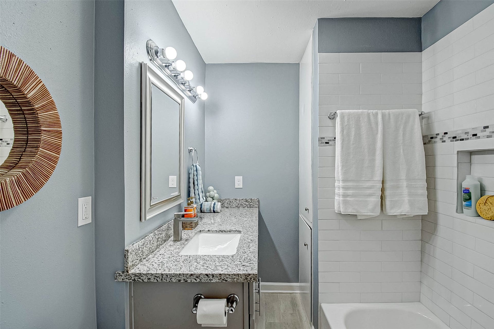215 Acacia Street, Lake Jackson, TX 77566 215 Acacia Street, Lake Jackson, TX 77566